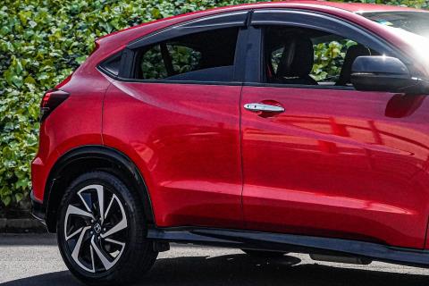 2018 Honda Vezel RS Hybrid - Thumbnail