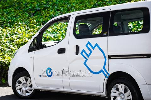 2017 Nissan e-NV200 5 Seater - Thumbnail