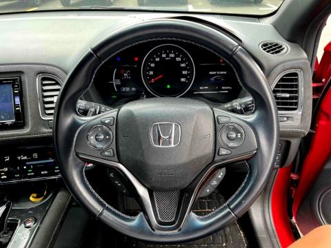 2018 Honda Vezel RS Hybrid / HR-V - Thumbnail