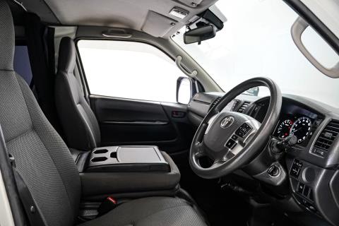 2021 Toyota Hiace GL 5 Door - Thumbnail