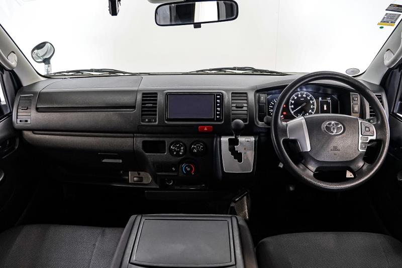 2021 Toyota Hiace GL 5 Door