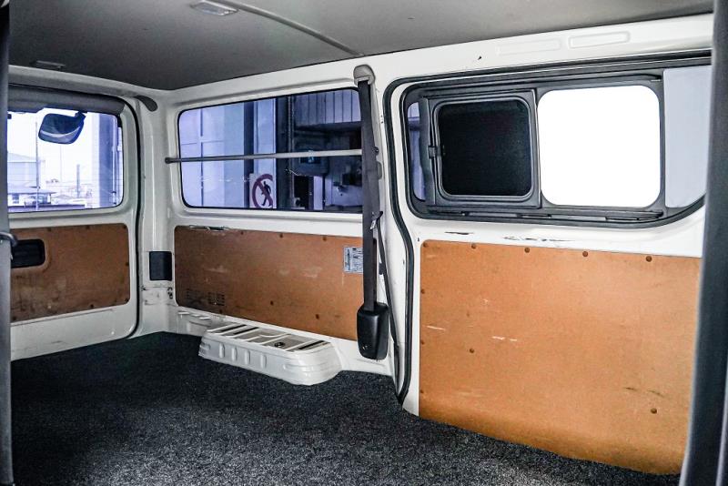 2021 Toyota Hiace GL 5 Door