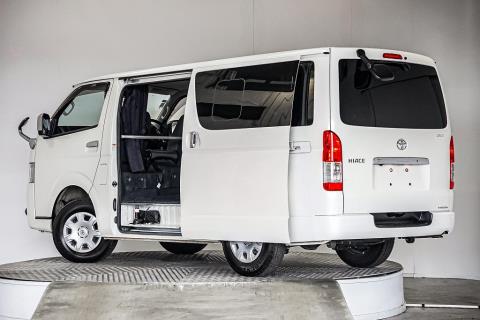 2021 Toyota Hiace GL 5 Door - Thumbnail