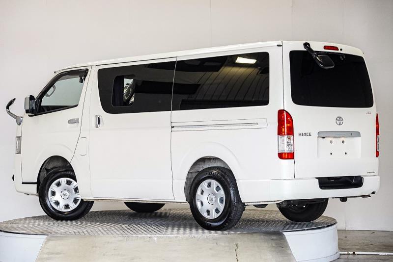 2021 Toyota Hiace GL 5 Door