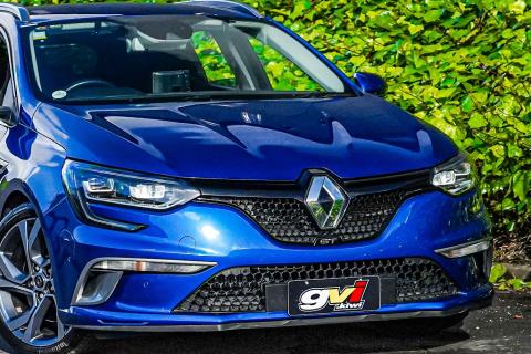 2020 Renault Megane Sport Tourer GT - Thumbnail