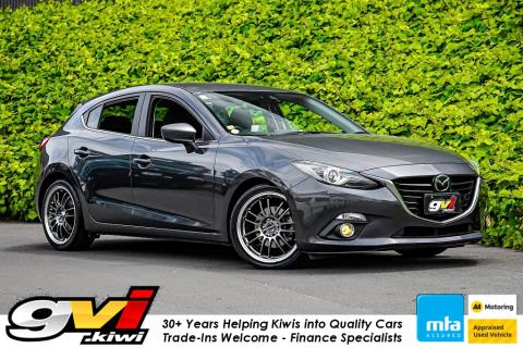 2013 Mazda Axela 20S / 3 Sport - Thumbnail