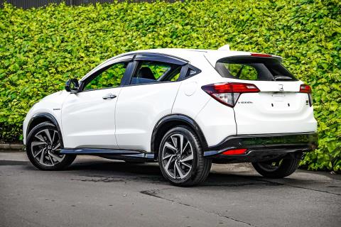 2016 Honda Vezel RS Hybrid - Thumbnail