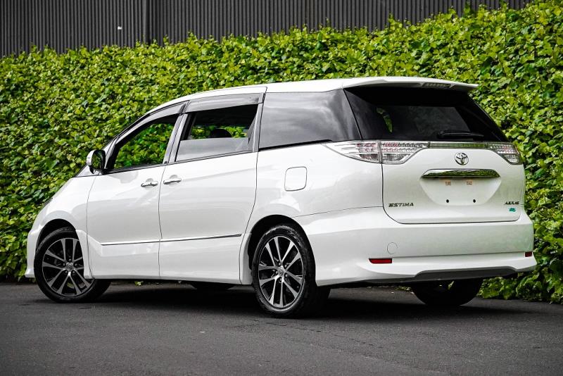 2015 Toyota Estima Aeras Premium Ed