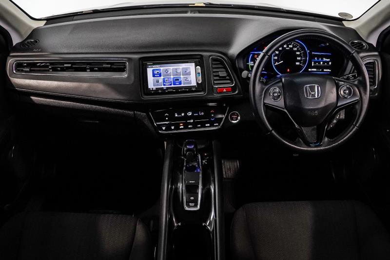 2015 Honda Vezel Hybrid X / HR-V