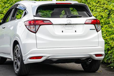 2015 Honda Vezel Z Hybrid - Thumbnail