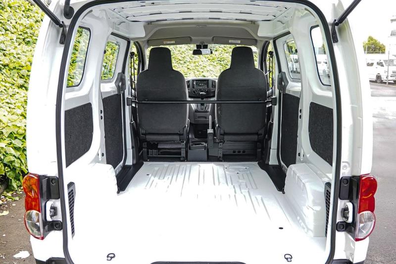 2020 Nissan NV200 5 Door