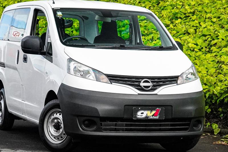 2020 Nissan NV200 5 Door