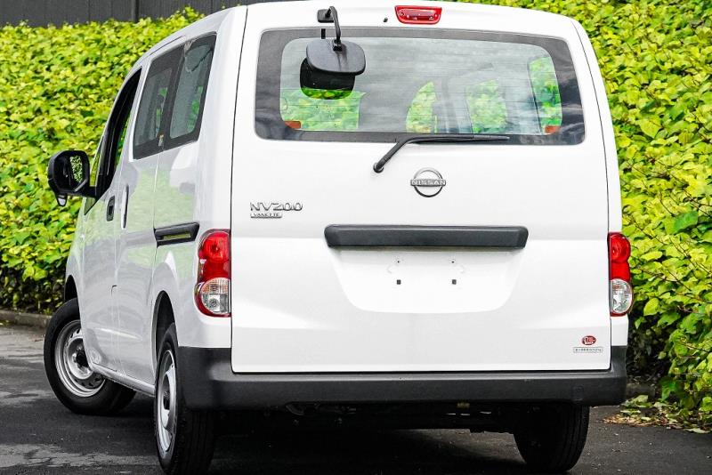 2020 Nissan NV200 5 Door