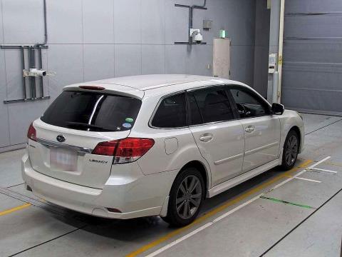 2013 Subaru Legacy - Thumbnail