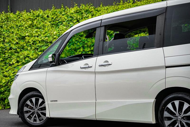 2019 Nissan Serena Hybrid HighwayStar