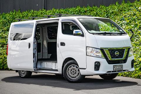 2017 Nissan NV350 / Caravan - Thumbnail