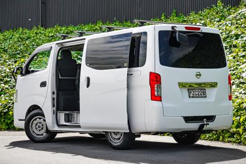 2017 Nissan NV350 / Caravan - Thumbnail