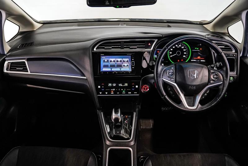 2019 Honda Shuttle Hybrid Facelift