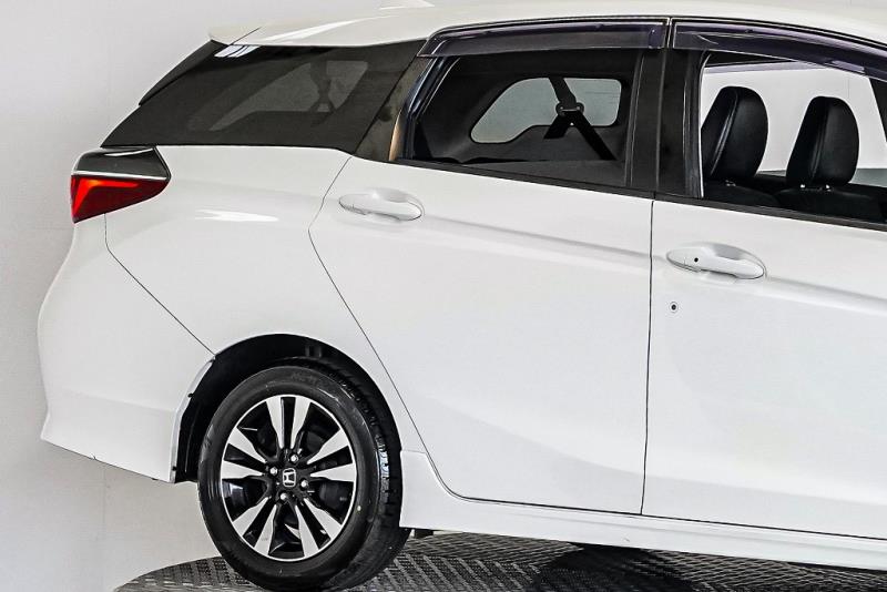 2019 Honda Shuttle Hybrid Facelift