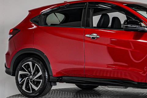 2017 Honda Vezel Hybrid RS - Thumbnail