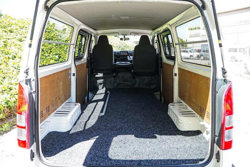 2020 Toyota Hiace ZL 5 Door