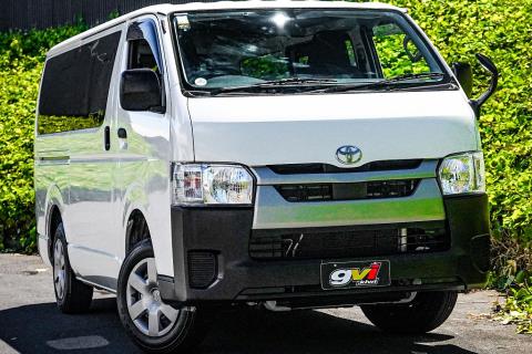 2020 Toyota Hiace ZL 5 Door - Thumbnail