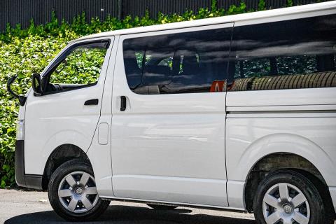 2020 Toyota Hiace ZL 5 Door - Thumbnail