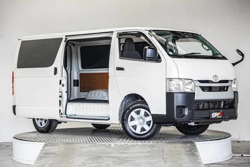 2020 Toyota Hiace ZL 5 Door