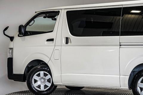 2020 Toyota Hiace ZL 5 Door - Thumbnail