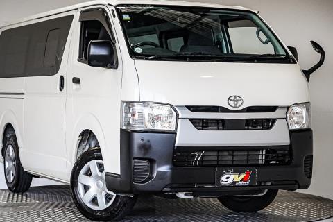 2020 Toyota Hiace ZL 5 Door - Thumbnail