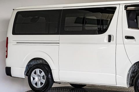 2020 Toyota Hiace ZL 5 Door - Thumbnail