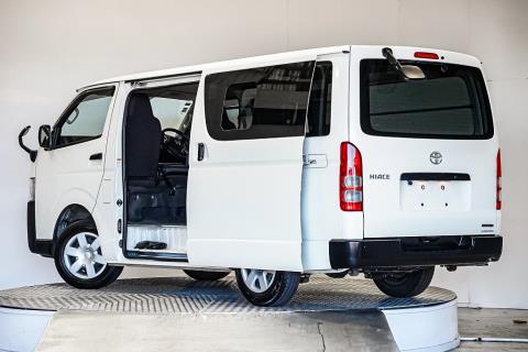 2020 Toyota Hiace ZL 5 Door - Thumbnail