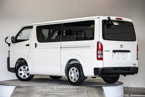 2020 Toyota Hiace ZL 5 Door - Thumbnail