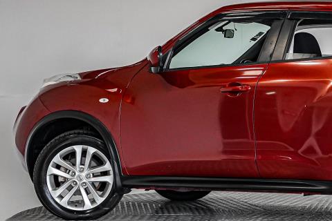 2014 Nissan Juke 15RX Type V - Thumbnail