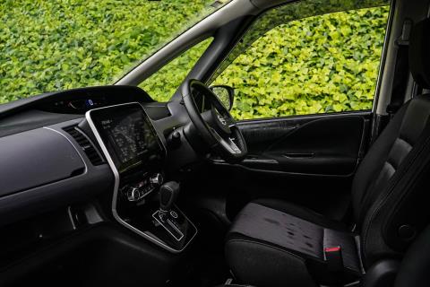 2019 Nissan Serena Hybrid - Thumbnail