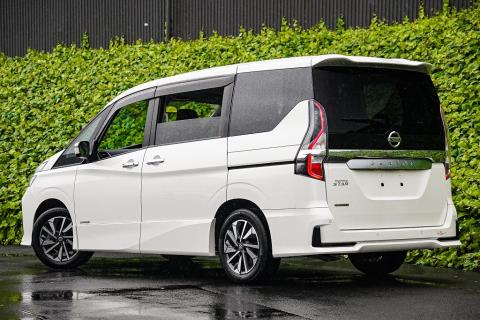 2019 Nissan Serena Hybrid - Thumbnail