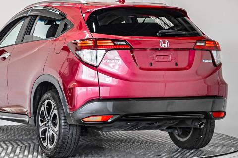 2017 Honda Vezel Hybrid / HR-V - Thumbnail