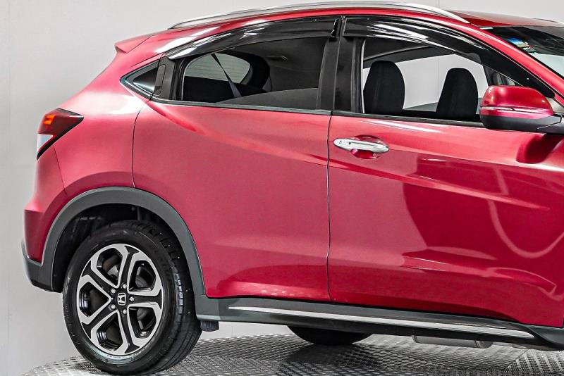 2017 Honda Vezel Hybrid / HR-V