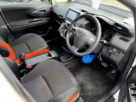 2012 Toyota Wish - Thumbnail