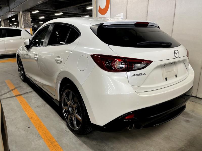 2015 Mazda Axela 20s / 3 Ltd