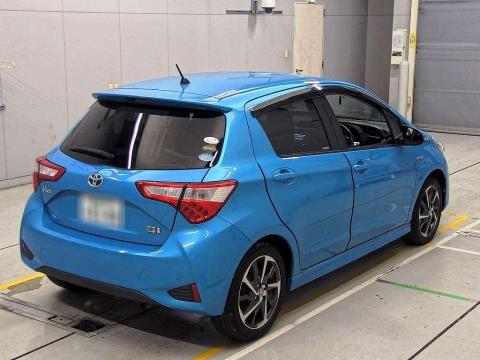 2017 Toyota Vitz Hybrid / Yaris - Thumbnail