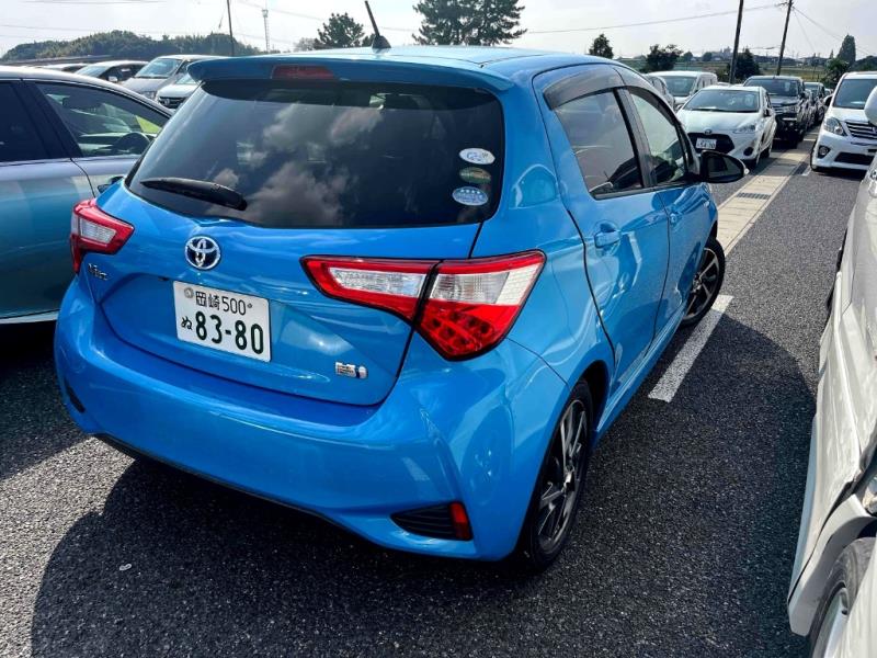 2017 Toyota Vitz Hybrid / Yaris