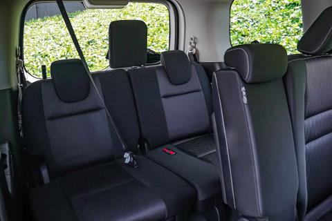 2018 Nissan Serena Hybrid 8 Seat - Thumbnail