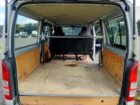 2011 Toyota Hiace 5 Door 5 Seater - Thumbnail