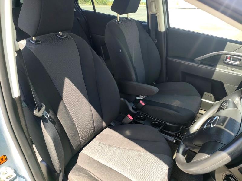 2011 Mazda Premacy 7 Seater