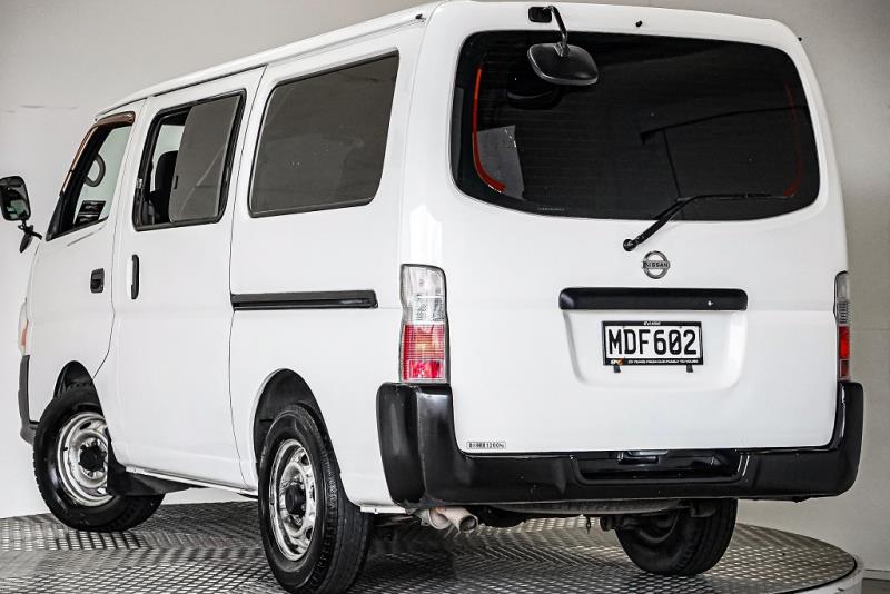 2008 Nissan Caravan 5 Door