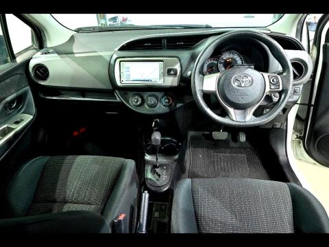 2014 Toyota Vitz / Yaris 5 Door - Thumbnail