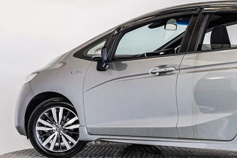 2016 Honda Fit Sport Hybrid - Thumbnail