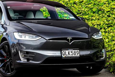 2017 Tesla Model X - Thumbnail