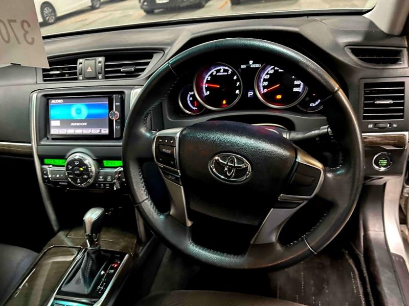 2013 Toyota Mark-X